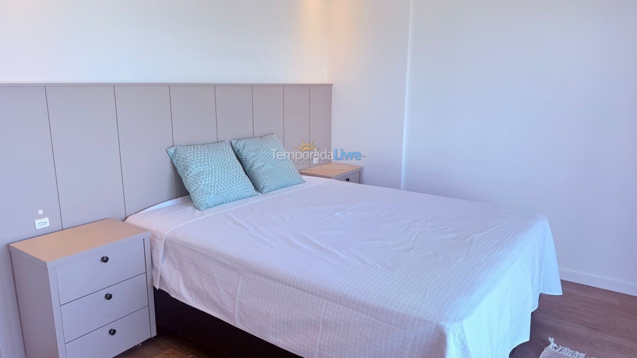 Apartamento para aluguel de temporada em Bombinhas (Praia de Bombas)