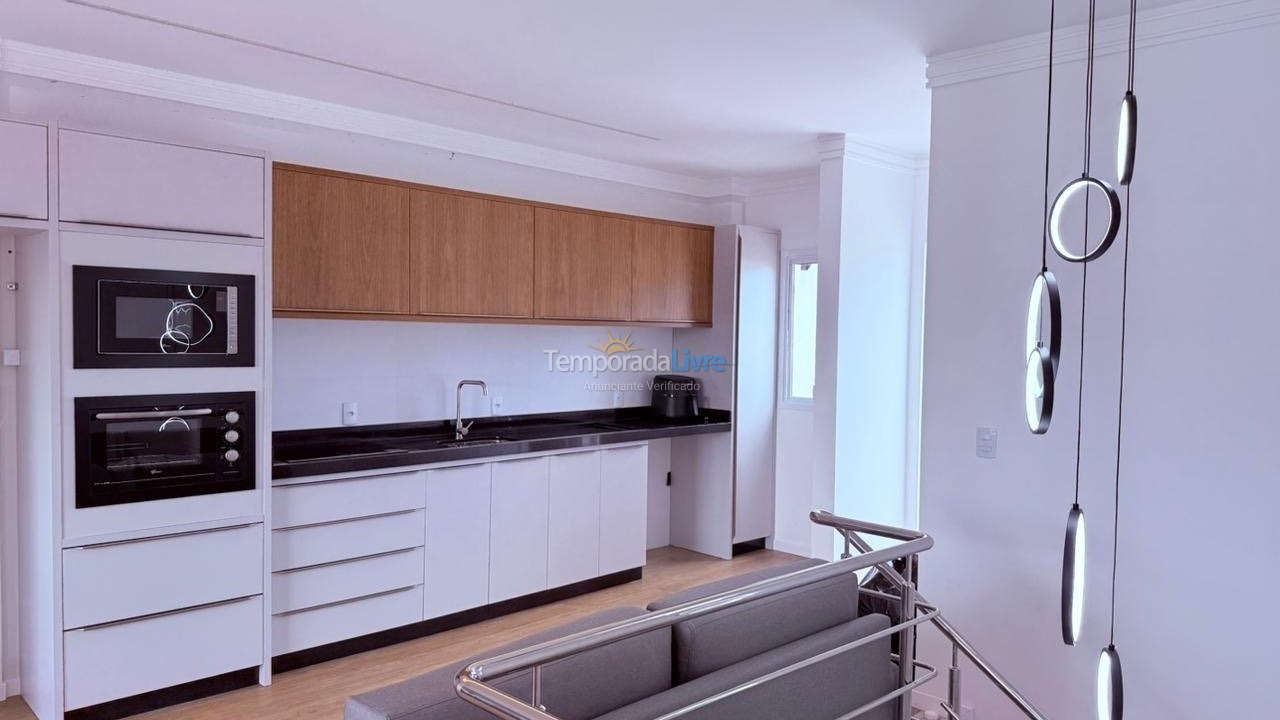 Apartamento para aluguel de temporada em Bombinhas (Praia de Bombas)