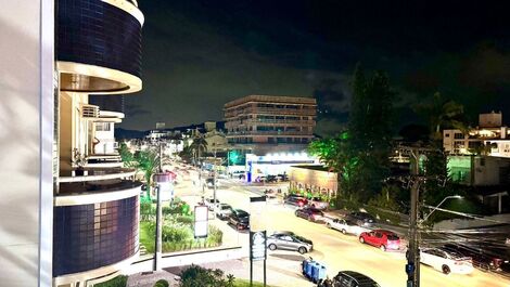 SEASONAL RENTAL: JURERÊ, 1 BEDROOM, 200 METERS FROM THE BEACH