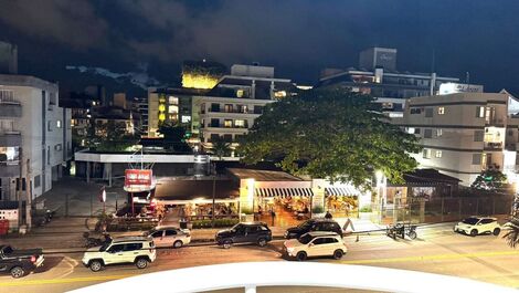 SEASONAL RENTAL: JURERÊ, 1 BEDROOM, 200 METERS FROM THE BEACH