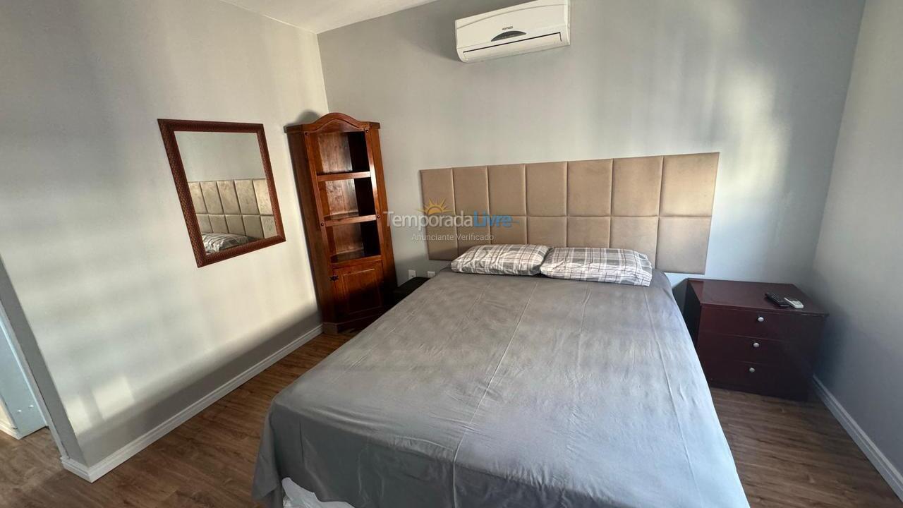 Apartment for vacation rental in Balneário Camboriú (Centro)