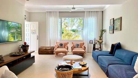 HIGH-END CONDOMINIUM JUQUEHY