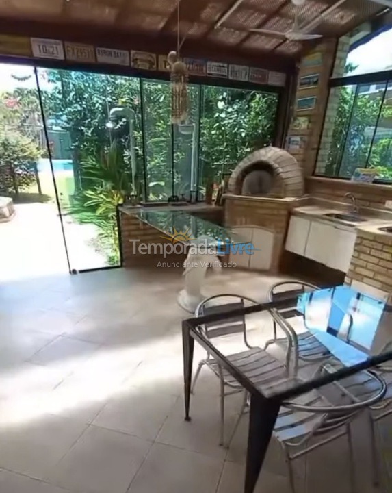 Casa para aluguel de temporada em São Sebastião (Maresias)