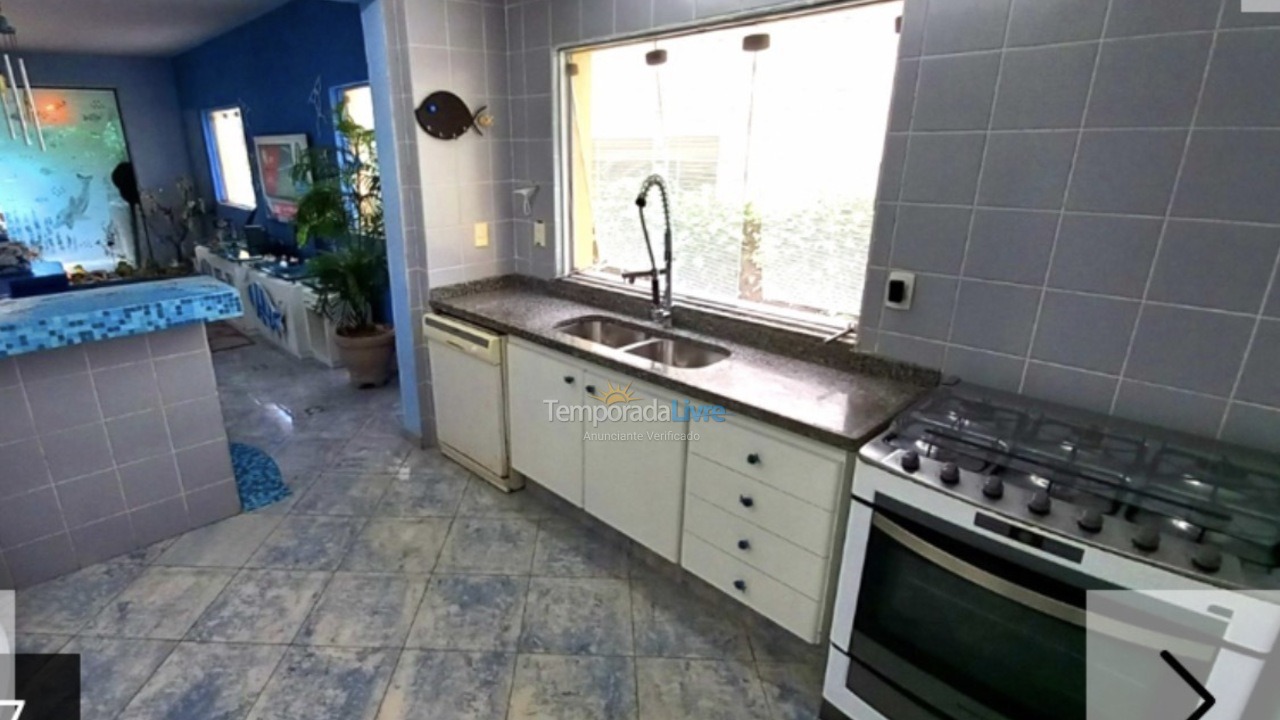 Casa para aluguel de temporada em São Sebastião (Maresias)