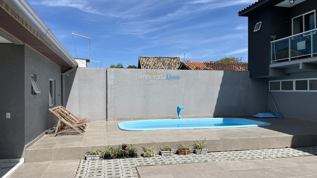 Casa para aluguel de temporada em Matinhos (Balneário Guacyara Costa Azul)