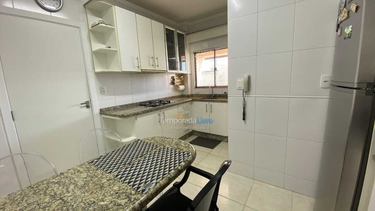Apartamento para alquiler de vacaciones em Itapema (Meia Praia)