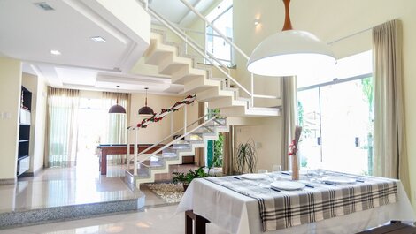 Mansão Sofisticada em cond. 50m da Praia Mosqueiro