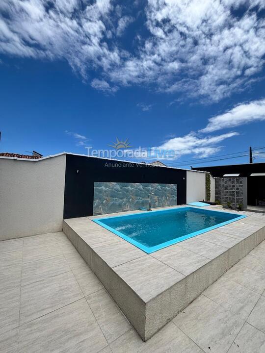 Casa para aluguel de temporada em Guaratuba (Balneário Eliane)