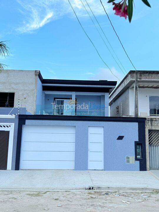 Casa para alquiler de vacaciones em Guarujá (Jardim Virgínia)