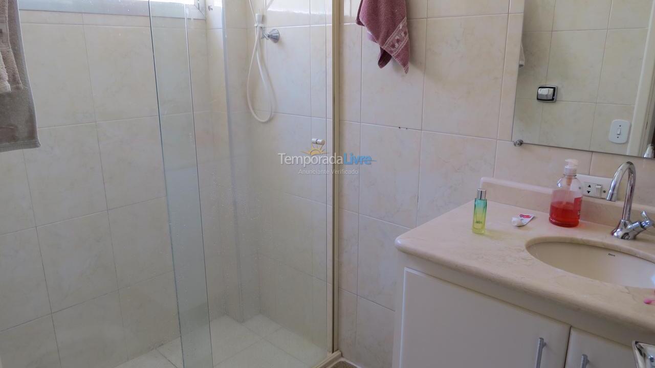 Apartamento para aluguel de temporada em Guarujá (Enseada)