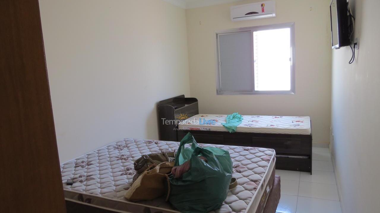 Apartamento para aluguel de temporada em Guarujá (Enseada)