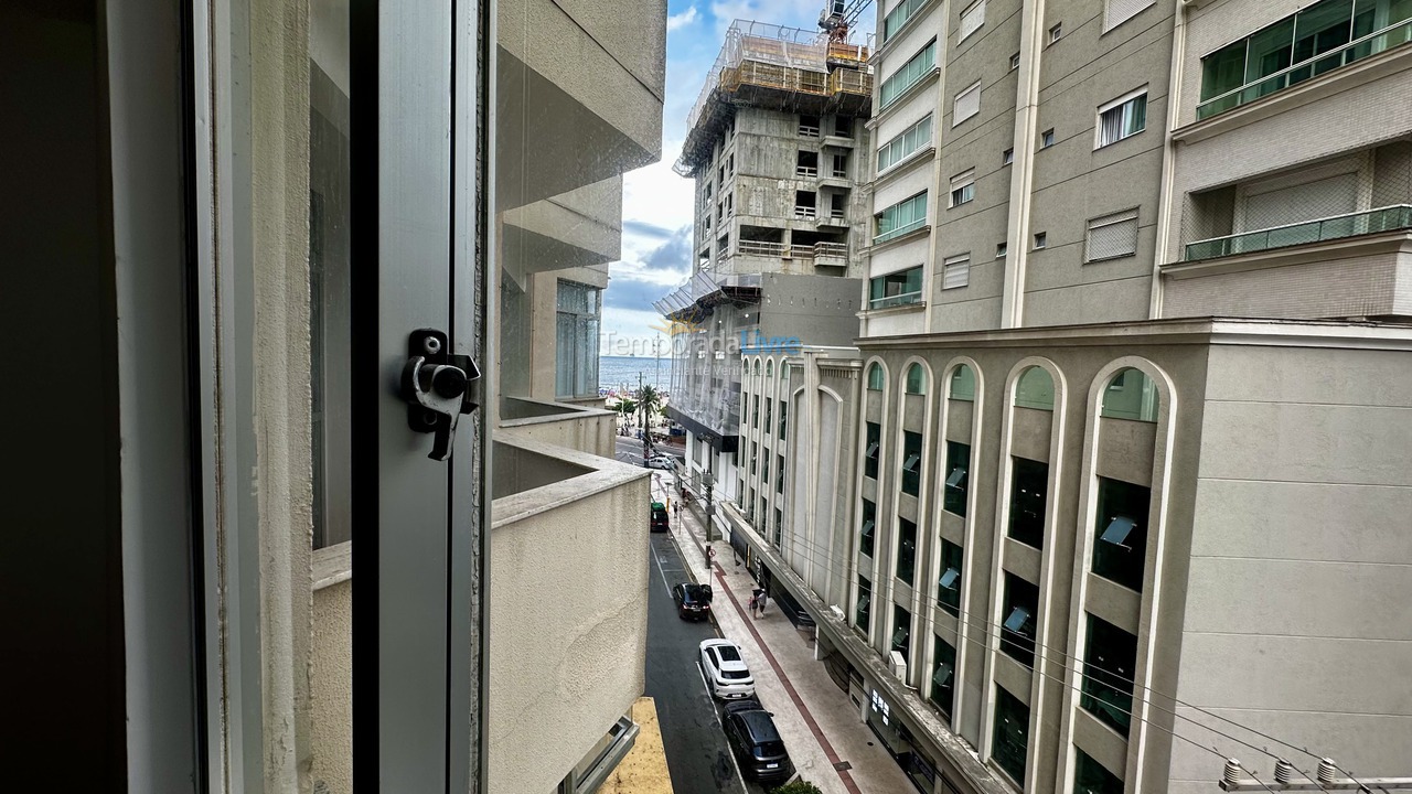 Apartamento para aluguel de temporada em Balneário Camboriú (Praia Central)