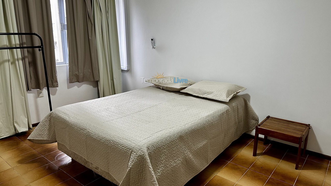 Apartamento para aluguel de temporada em Balneário Camboriú (Praia Central)