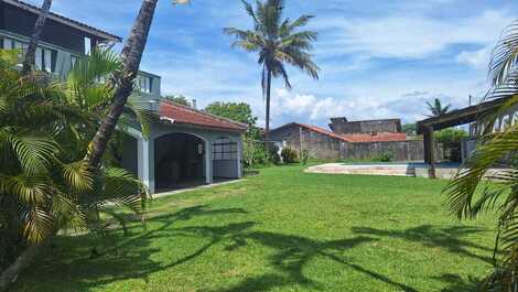 Vista da propriedade ao entrar