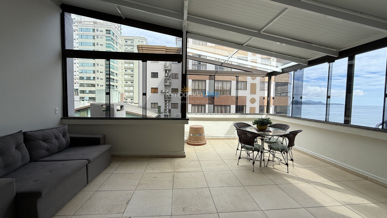 Apartamento para aluguel de temporada em Itapema (Meia Praia)