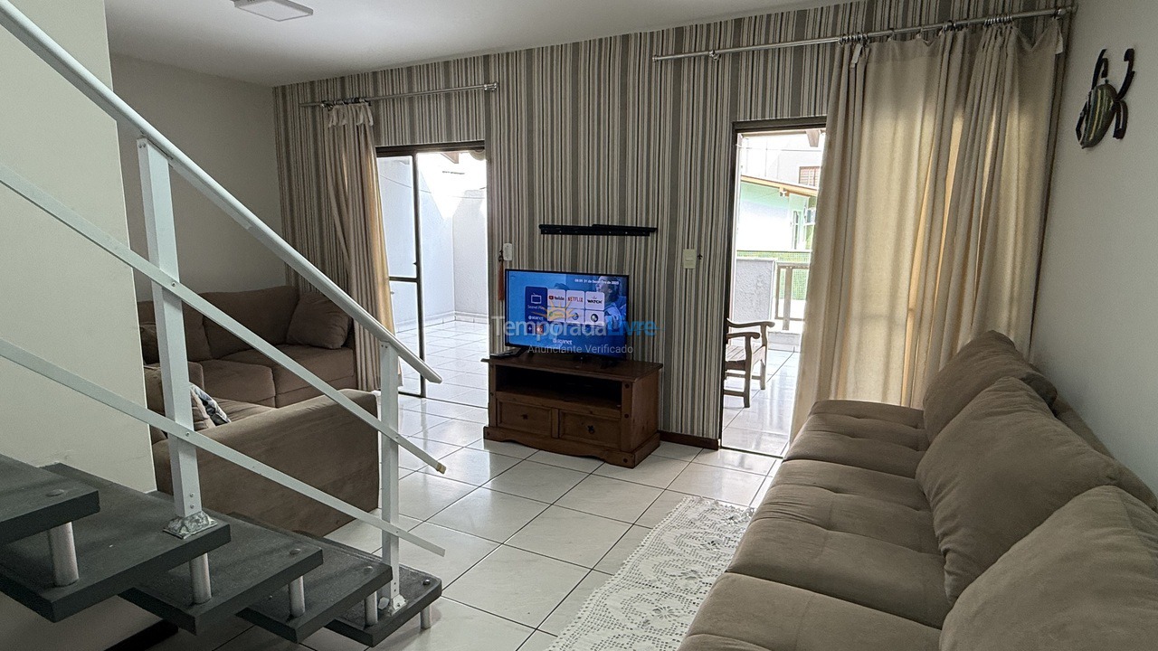 Apartamento para aluguel de temporada em Itapema (Meia Praia)