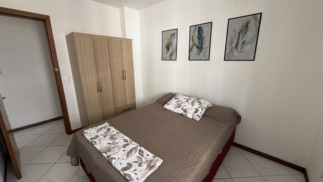 Quart 01 - com ar-condicionado