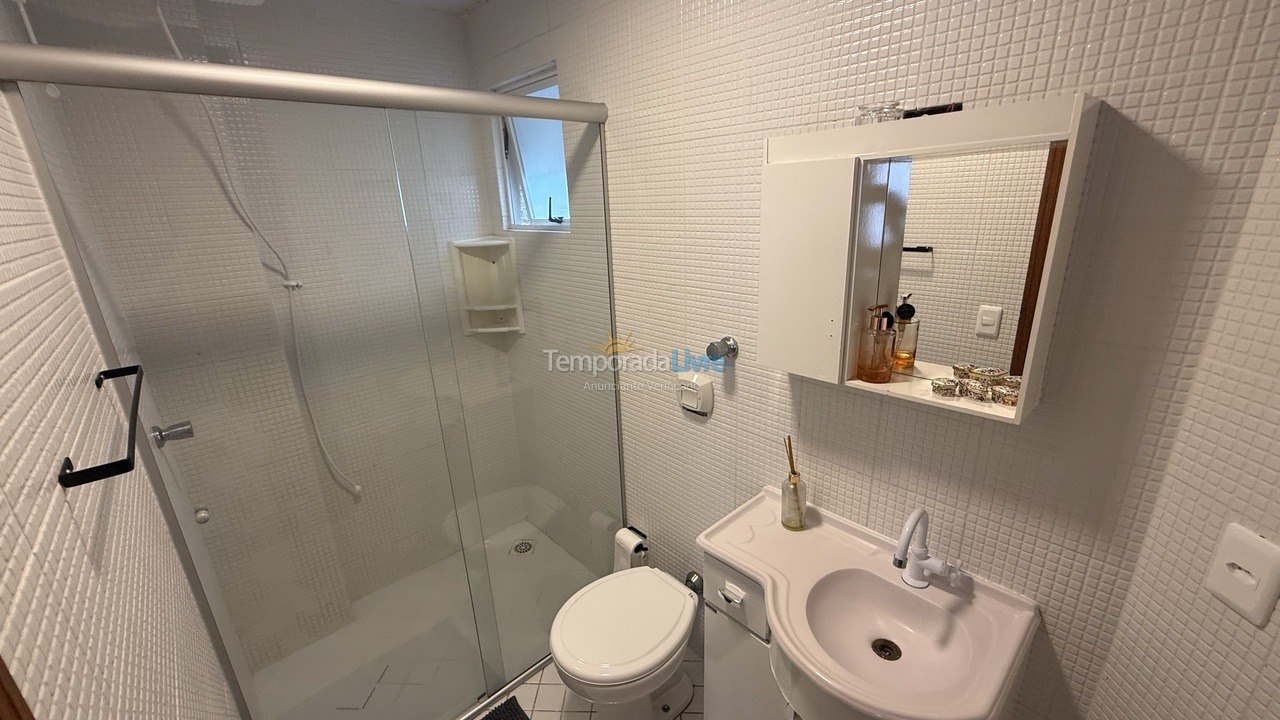 Apartment for vacation rental in Itapema (Meia Praia)