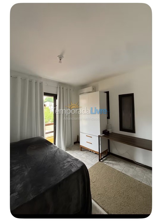 Casa para alquiler de vacaciones em Itajaí (Cabeçudas)