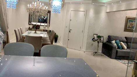 Lindo apto quadra mar