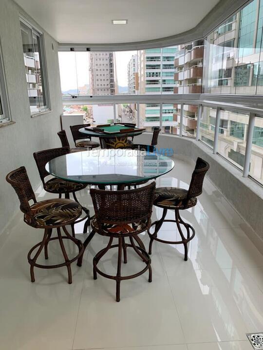 Apartamento para aluguel de temporada em Itapema (Meia Praia)