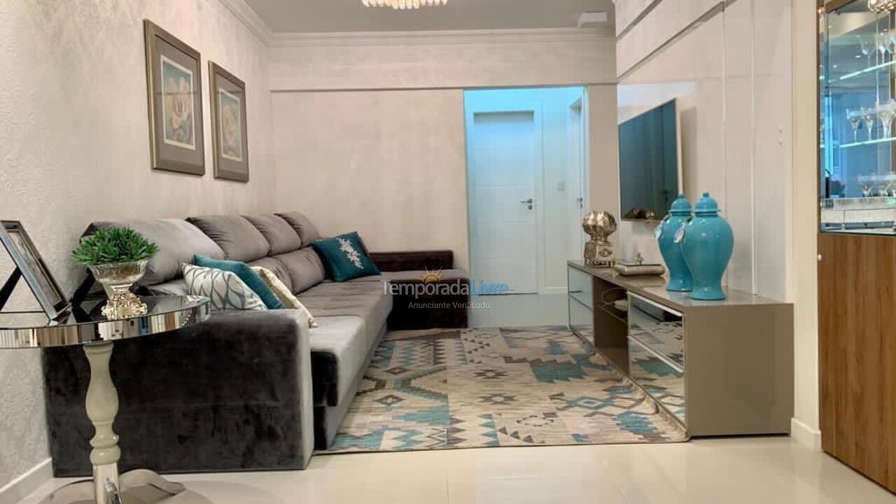 Apartamento para aluguel de temporada em Itapema (Meia Praia)