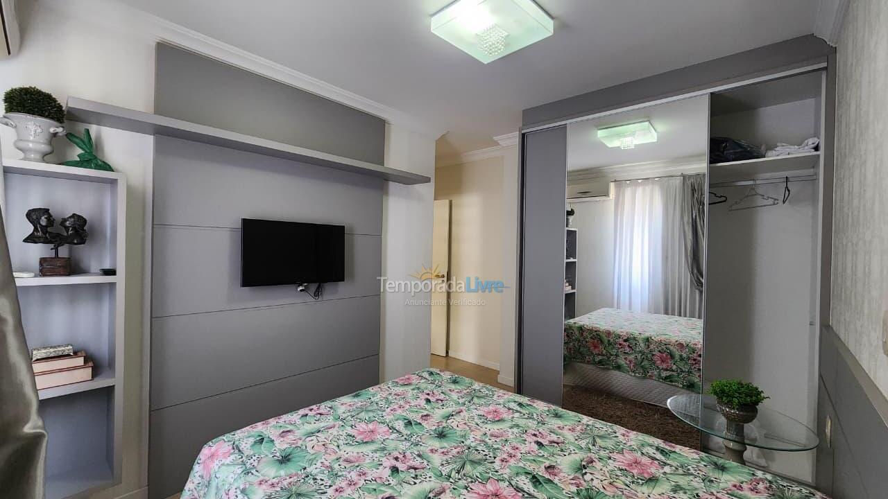 Apartamento para aluguel de temporada em Itapema (Meia Praia)
