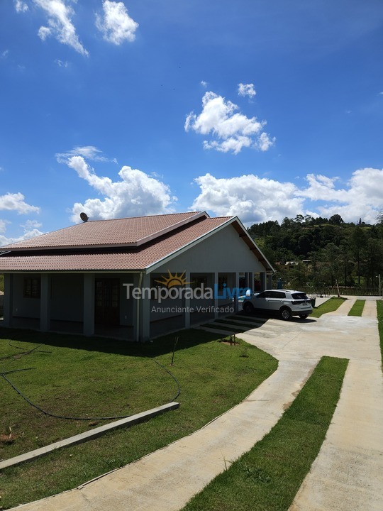 Granja para alquiler de vacaciones em Atibaia (Maracanã)