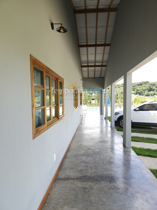 Granja para alquiler de vacaciones em Atibaia (Maracanã)