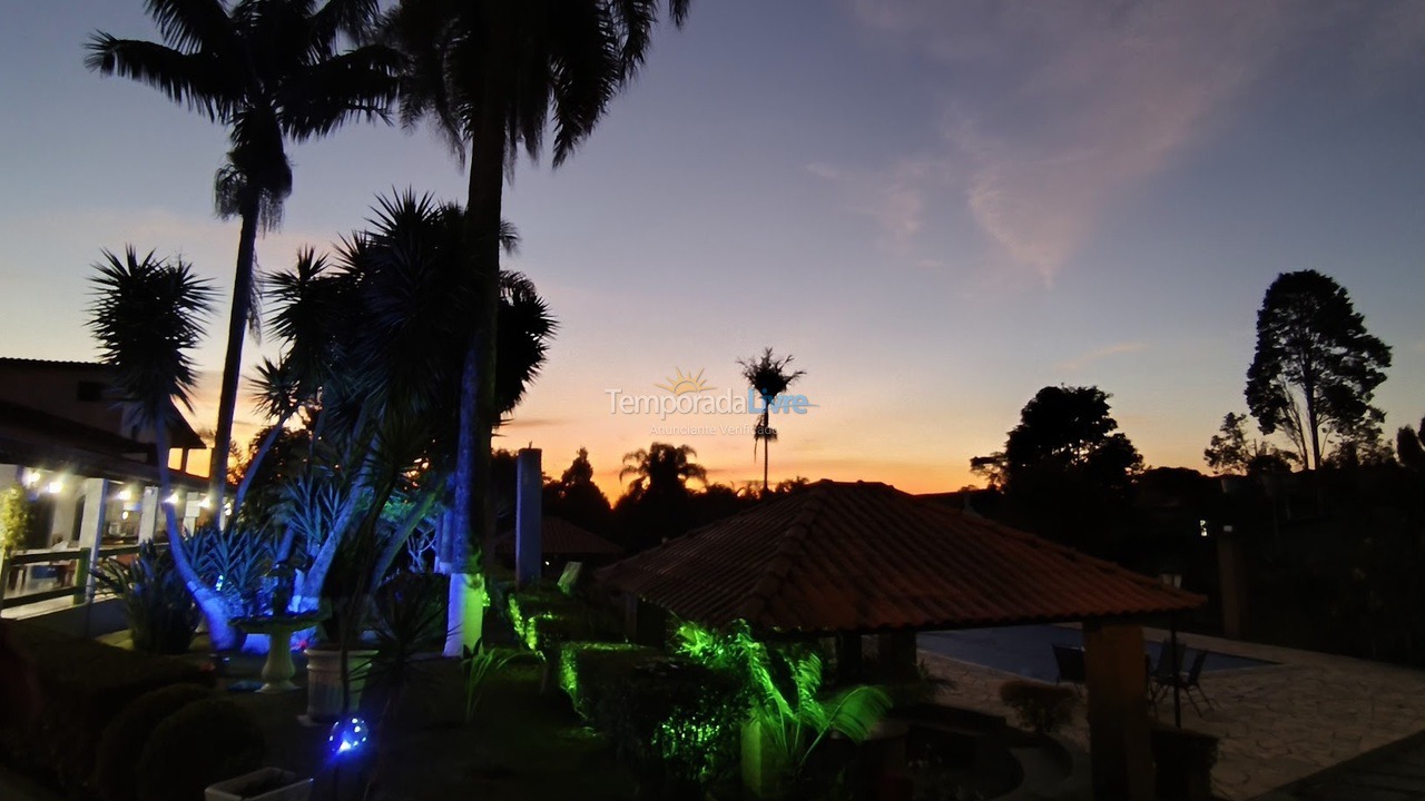 Granja para alquiler de vacaciones em Ibiúna (Condominio West Lake)