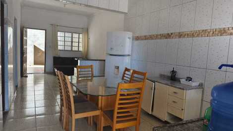 Visão da cozinha para sala