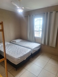 Apartamento Para 6 Pessoas com clube completo