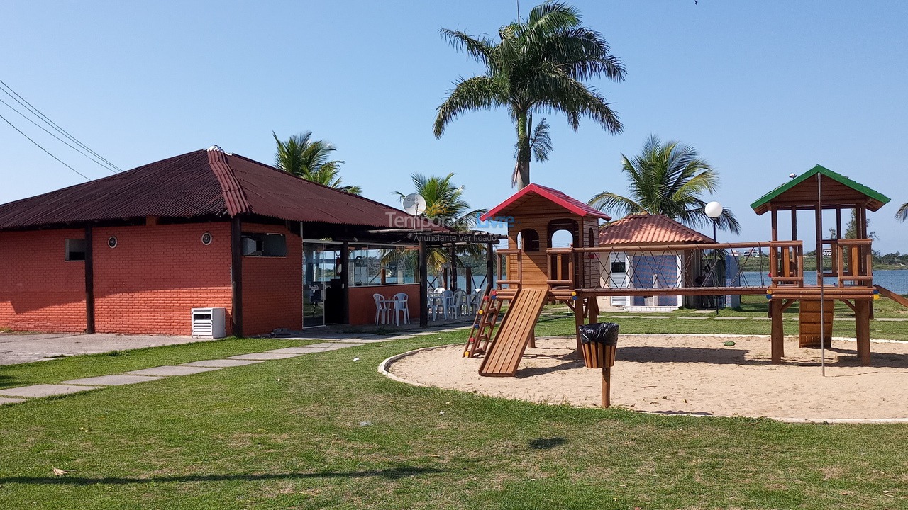 Apartamento para aluguel de temporada em Cabo Frio (Baixo Grande)