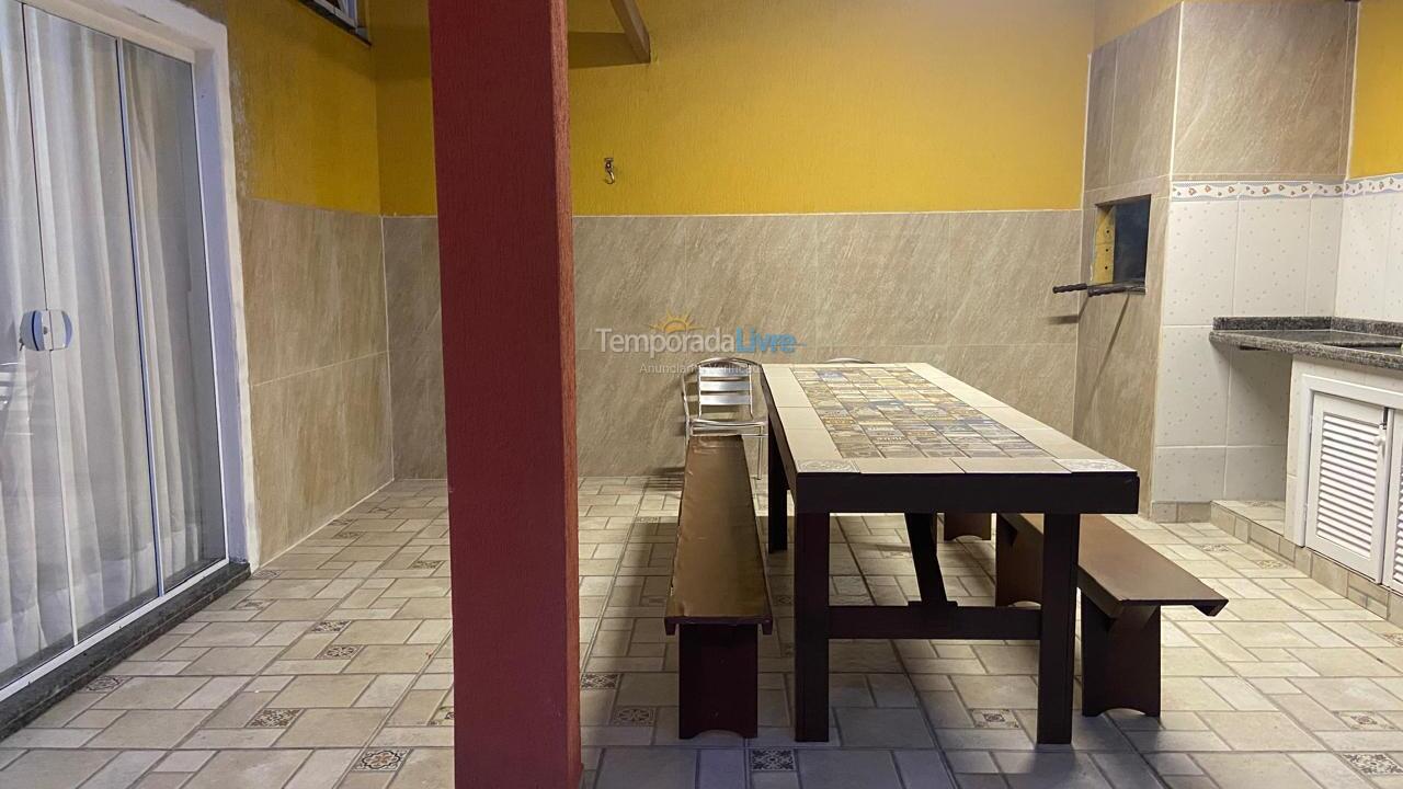 Casa para aluguel de temporada em São Francisco do Sul (Enseada)