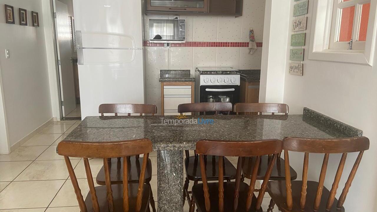 Casa para aluguel de temporada em São Francisco do Sul (Enseada)