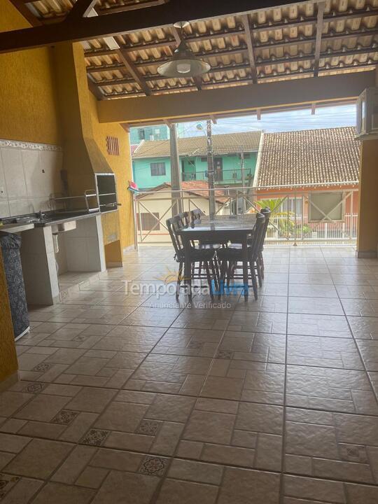 Casa para aluguel de temporada em São Francisco do Sul (Enseada)
