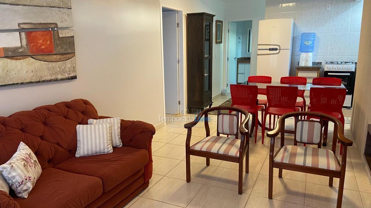 Casa para aluguel de temporada em São Francisco do Sul (Enseada)