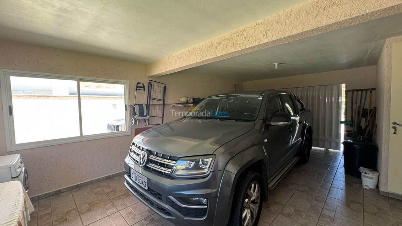 Casa para aluguel de temporada em Governador Celso Ramos (Praia de Palmas)