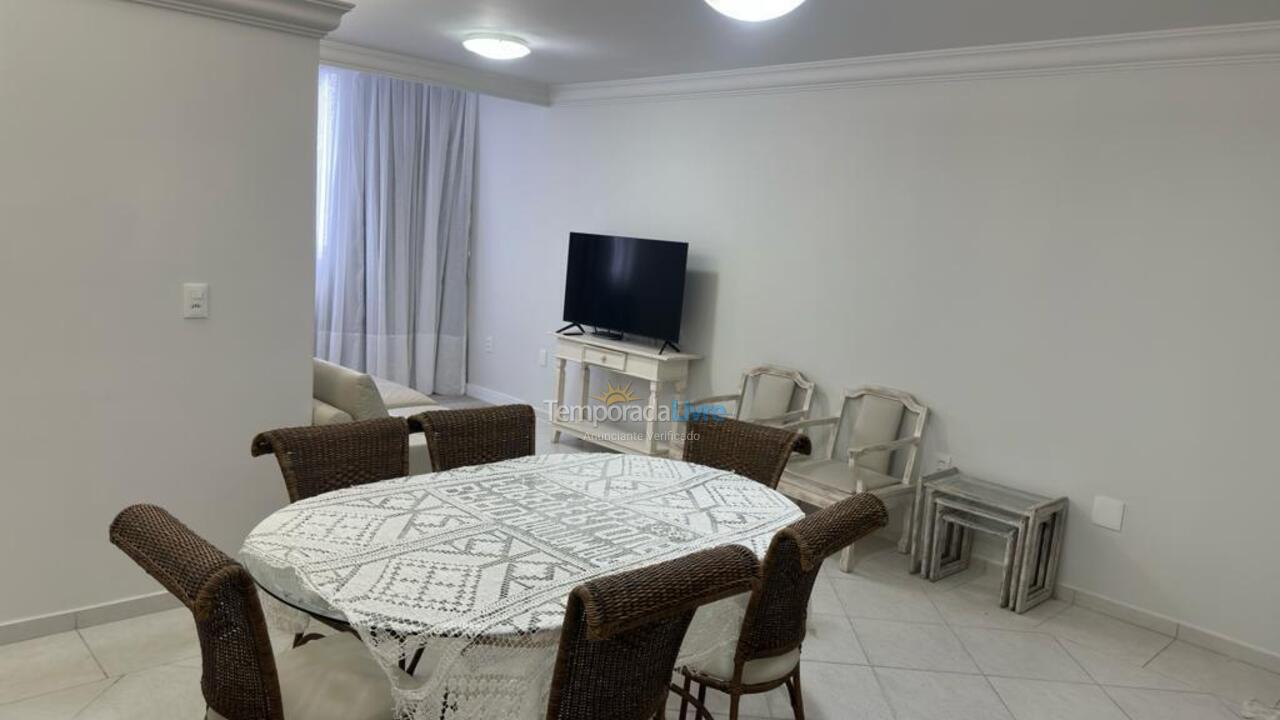 Apartamento para aluguel de temporada em Balneário Camboriú (Praia Central)