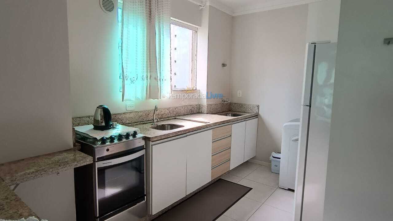 Apartment for vacation rental in Itapema (Meia Praia)