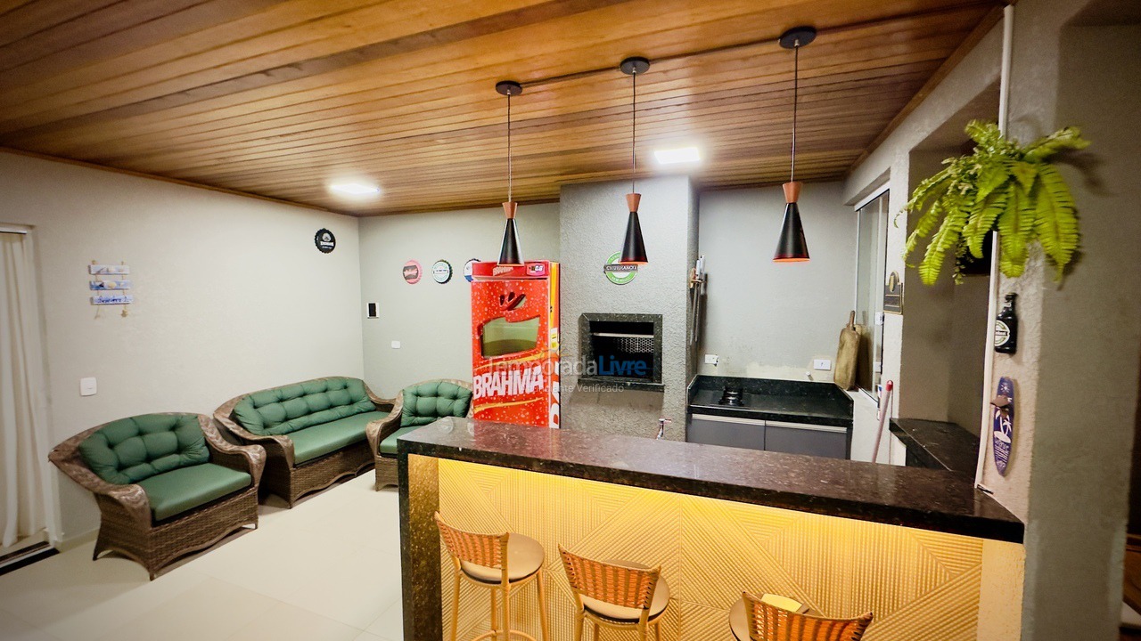 Casa para aluguel de temporada em Matinhos (Caiobá)