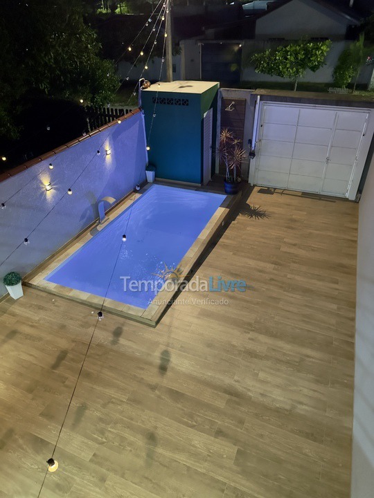 Casa para aluguel de temporada em Matinhos (Caiobá)