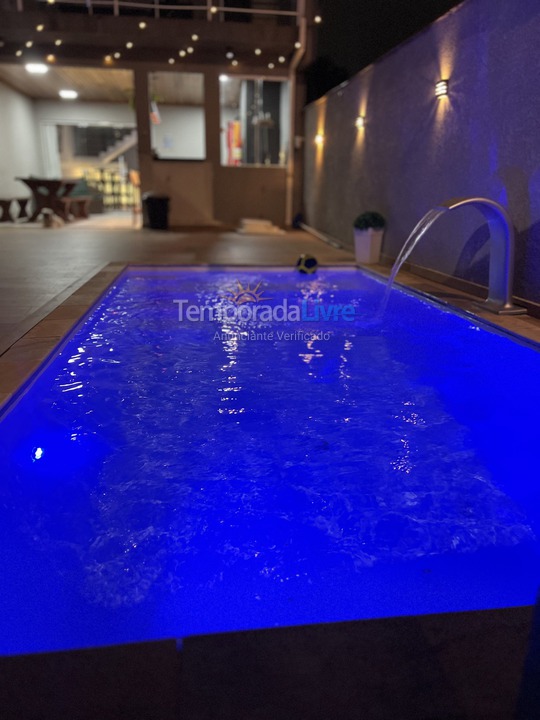 Casa para aluguel de temporada em Matinhos (Caiobá)