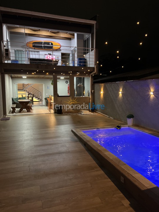 Casa para aluguel de temporada em Matinhos (Caiobá)