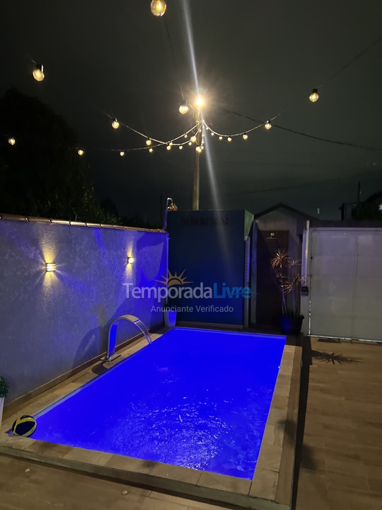 Casa para aluguel de temporada em Matinhos (Caiobá)