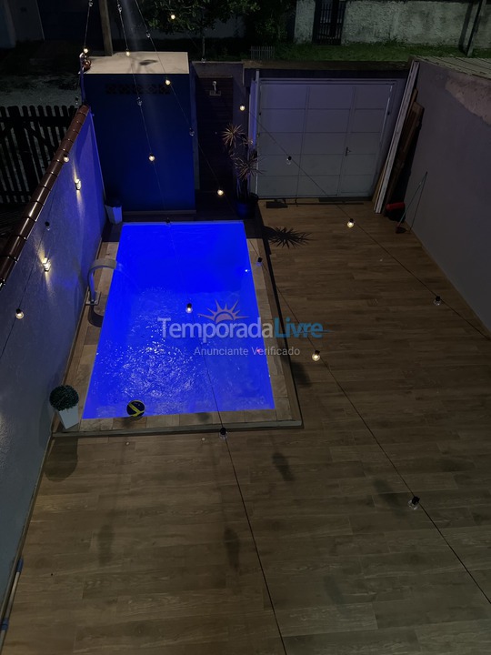 Casa para aluguel de temporada em Matinhos (Caiobá)