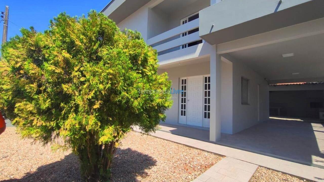 Casa para alquiler de vacaciones em Bombinhas (Canto Grande)