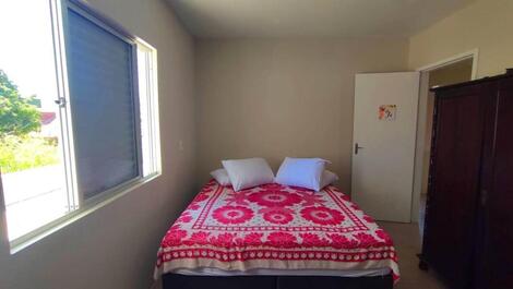 Casa de 4 habitaciones, a 60 metros del mar en CTG, aire acondicionado, wifi.