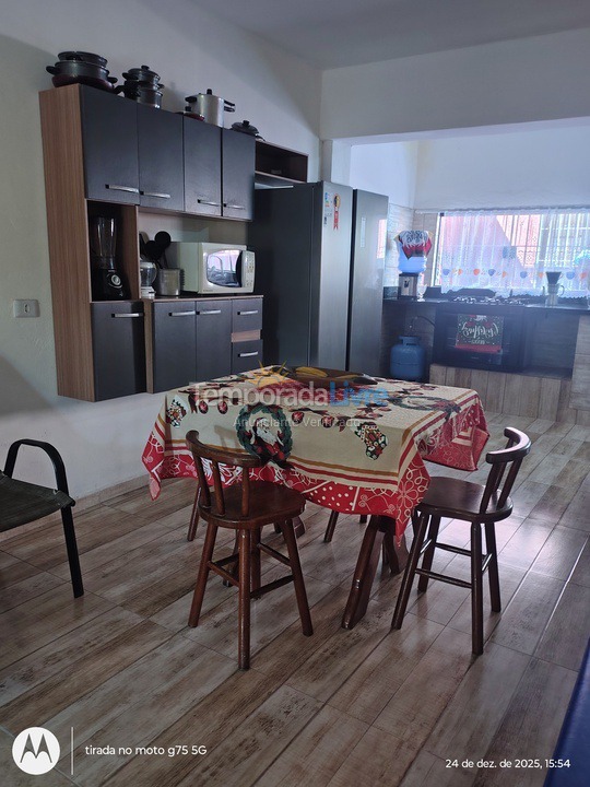 House for vacation rental in Caraguatatuba (Praia da Cocanha)