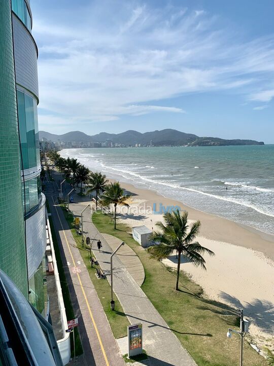 Apartamento para aluguel de temporada em Itapema (Meia Praia)